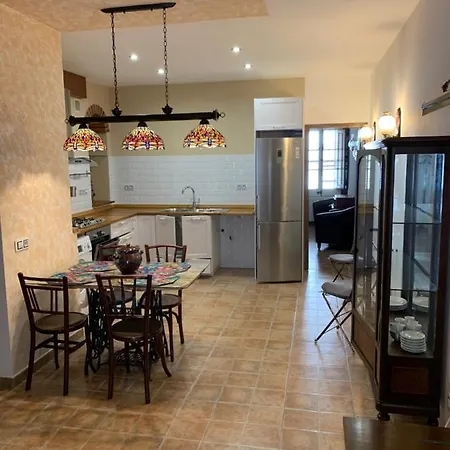 Del Sol, Centro Del Pueblo, Aire Acondicionado Apartamento